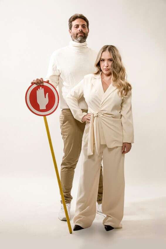 שני: "במירוץ הקודם רבנו כל היום, ברמה שפחדתי לחזור עם שי למלון בסוף כל יום" // צילום: כפיר זיו, סטיילינג, איפור ושיער: גילי אלגבי, בגדים: דנה סידי, רנואר